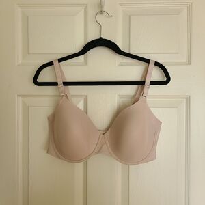 Pair of bras (2)